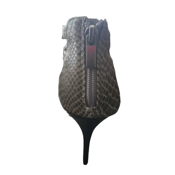 Rouge Helium Zip Up Gator Heels - Picture 8 of 16